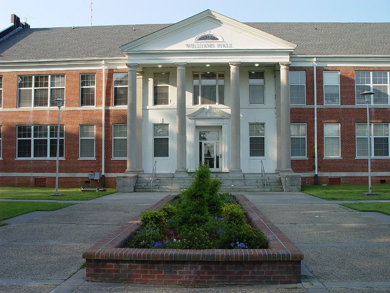 080501_ecsu_009.jpg