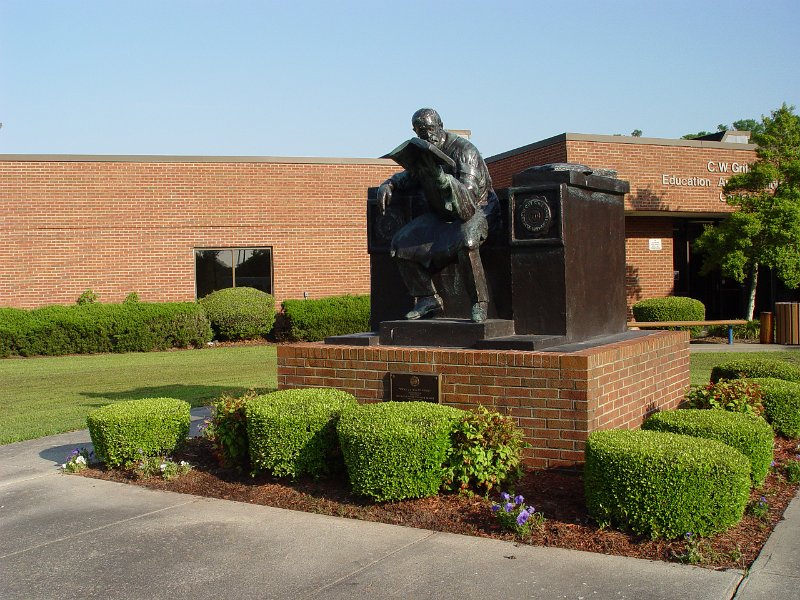 080501_ecsu_020.jpg